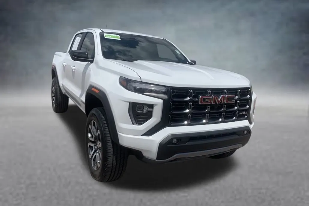 2024 Gmc Canyon AT4 photo 1