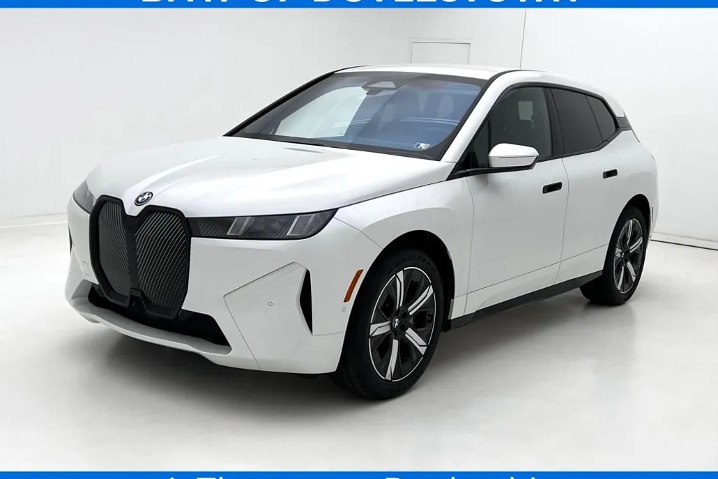 2026 Bmw iX photo 1