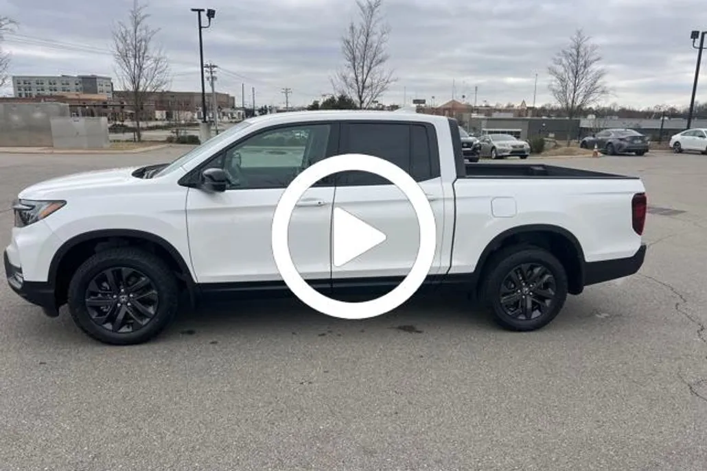 2025 Honda Ridgeline Sport photo 1