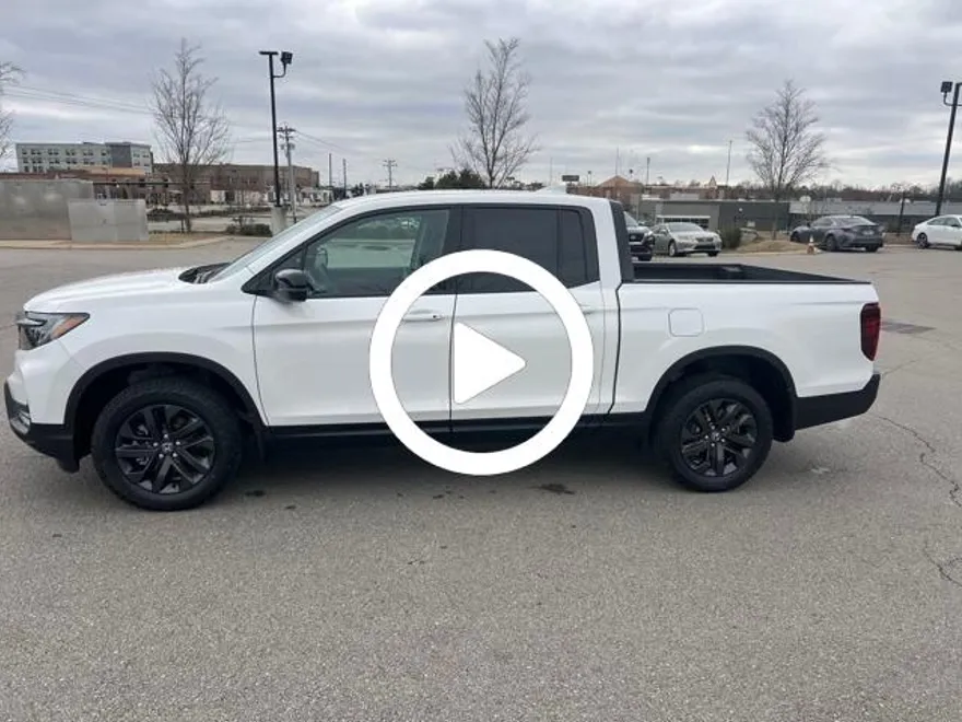 2025 Honda Ridgeline Sport photo 1