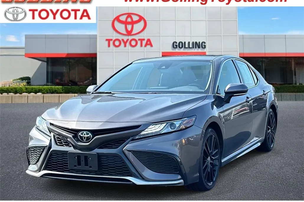 2023 Toyota Camry XSE photo 1