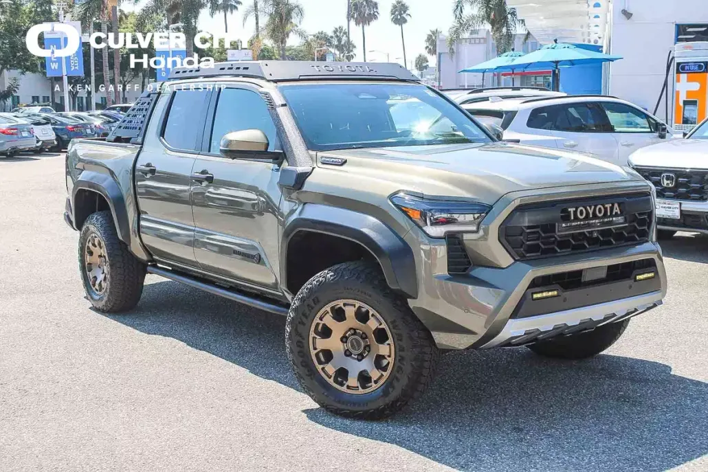 2024 Toyota Tacoma Trailhunter photo 1
