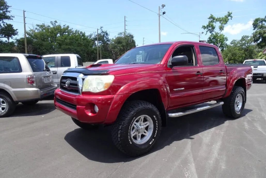 2006 Toyota Tacoma PreRunner V6 photo 1