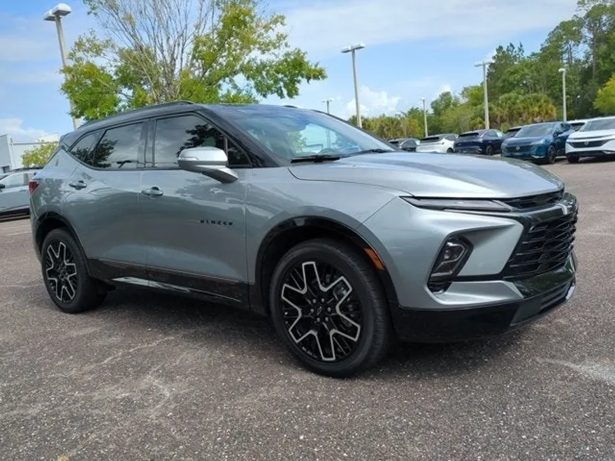 2023 Chevrolet Blazer RS photo 1