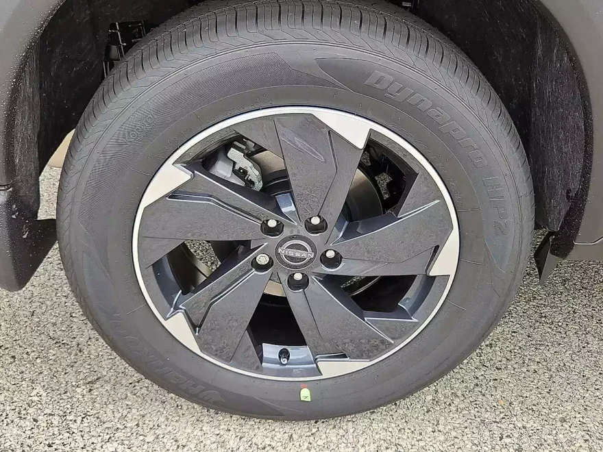 2026 Nissan Rogue AWD SV photo 1