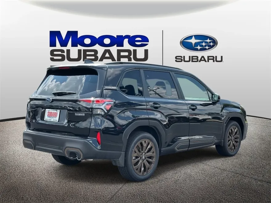 2025 Subaru Forester Sport photo 1