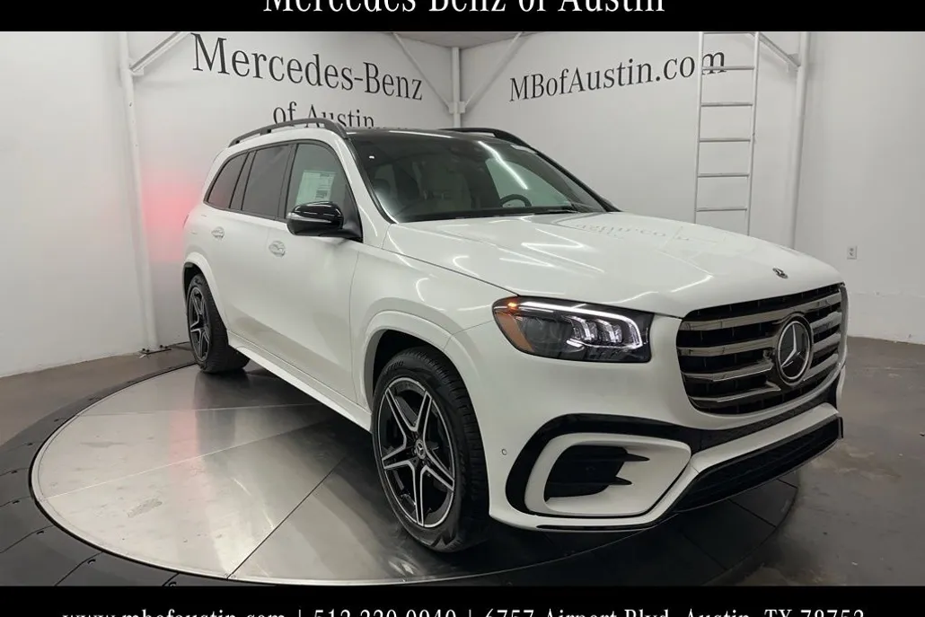 2026 Mercedes Benz GLS 450 4MATIC photo 1