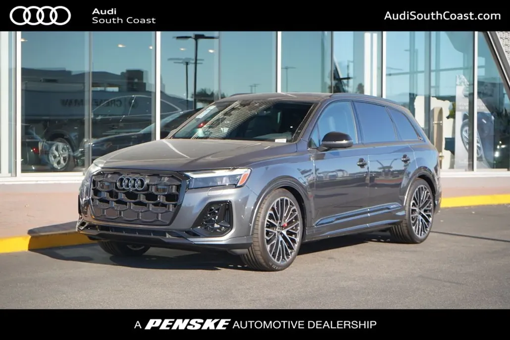 2025 Audi SQ7 Premium Plus photo 1