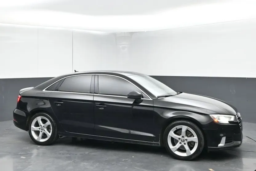 2019 Audi A3 Premium photo 1