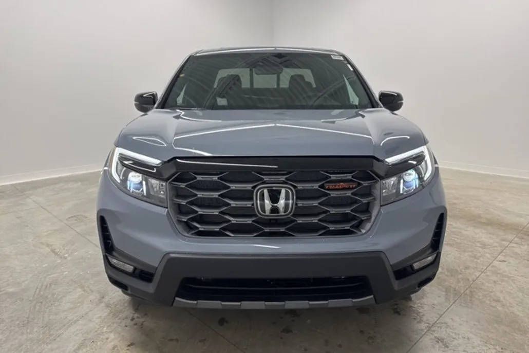 2025 Honda Ridgeline TrailSport photo 1