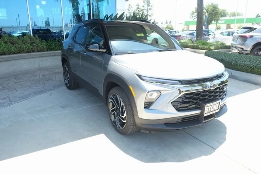 2026 Chevrolet Trailblazer RS photo 1