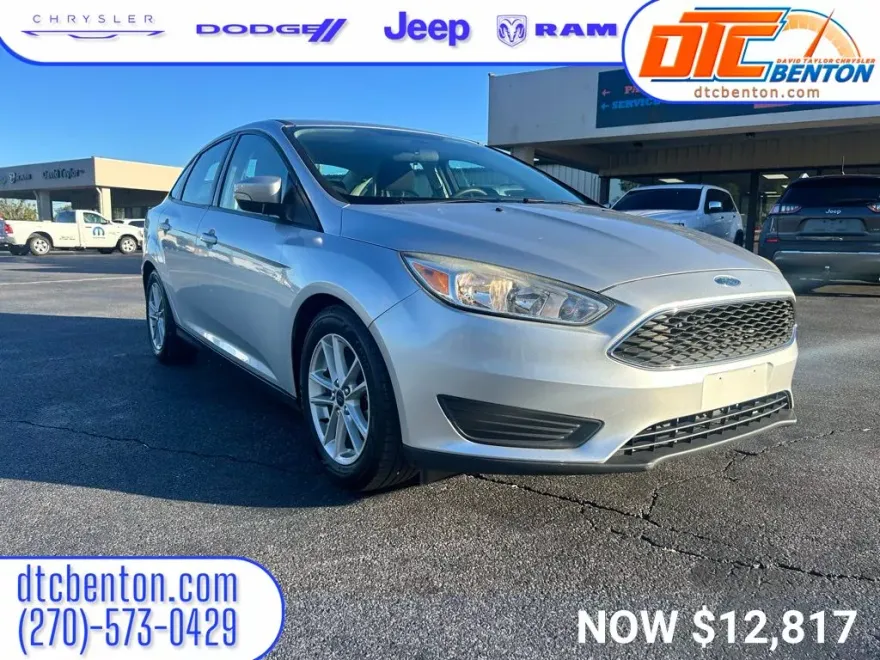 2017 Ford Focus SE photo 1