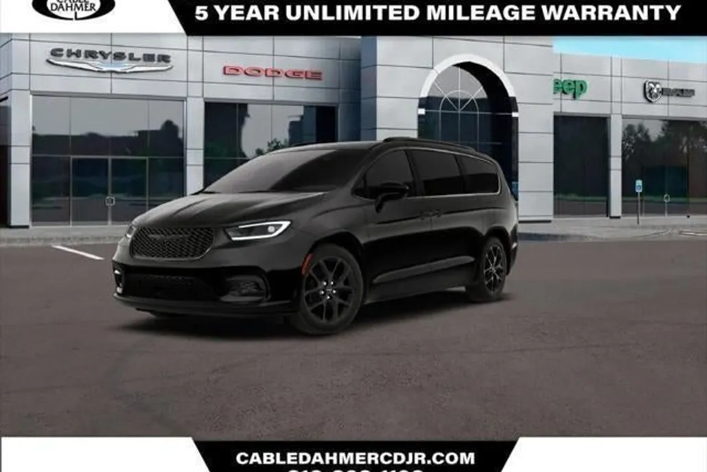 2026 Chrysler Pacifica photo 1
