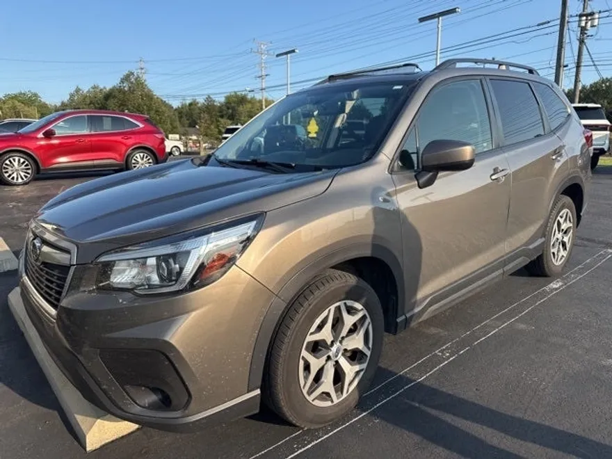 2020 Subaru Forester Premium photo 1
