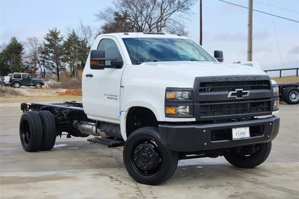 2024 Chevrolet Silverado 4500HD Work Truck photo 1