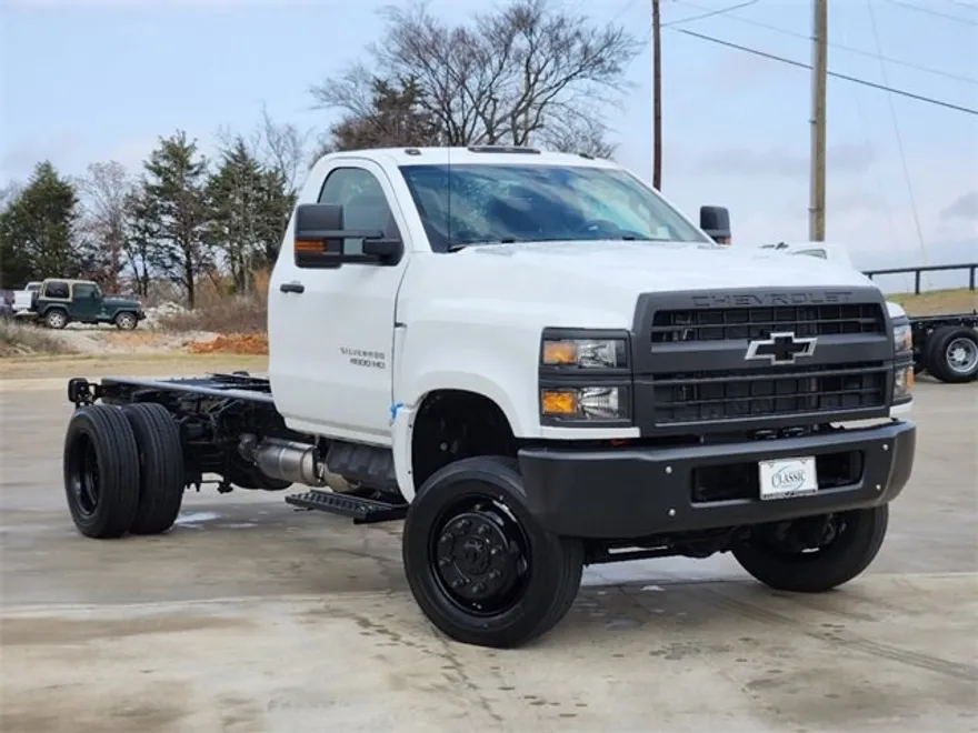 2024 Chevrolet Silverado 4500HD Work Truck photo 1