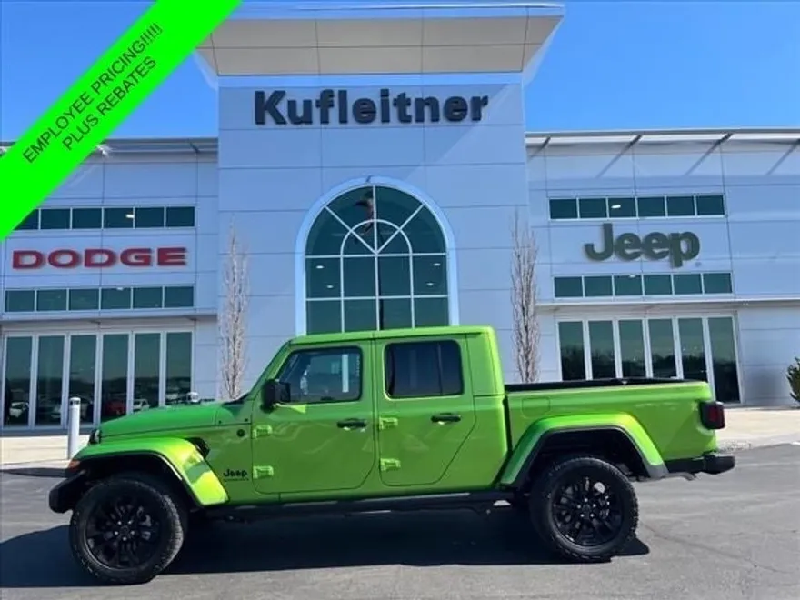 2025 Jeep Gladiator Sport photo 1