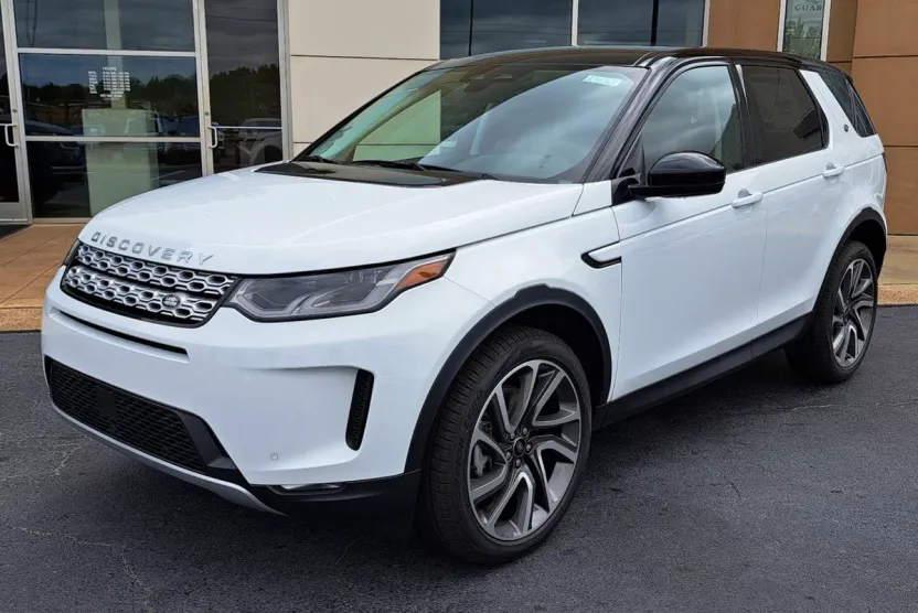 2023 Land Rover Discovery Sport SE photo 1