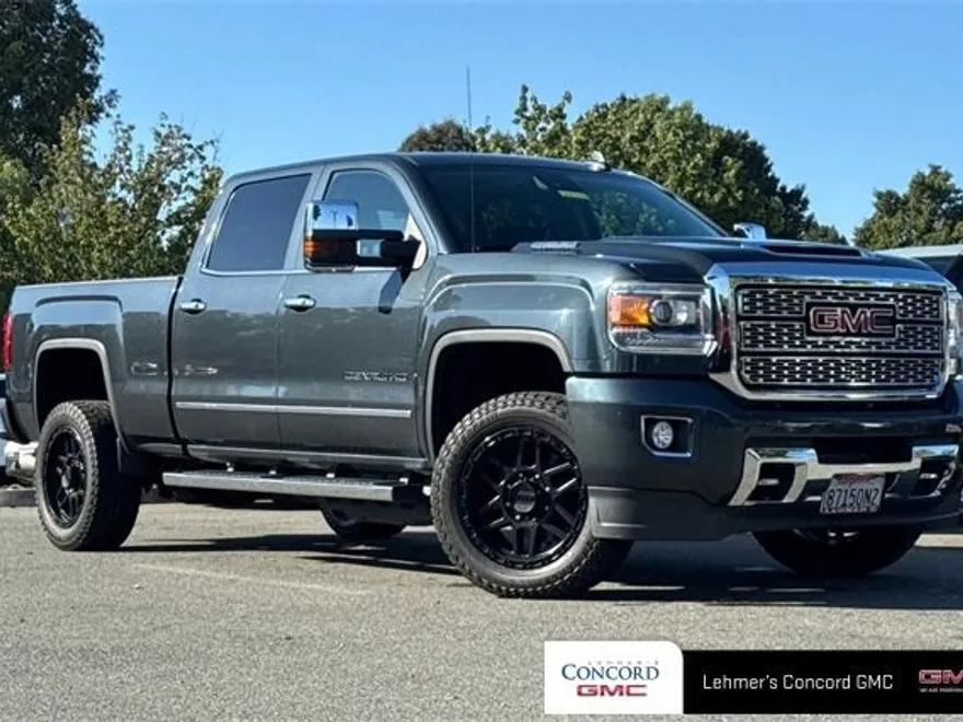 2018 Gmc Sierra 2500 HD Denali photo 1