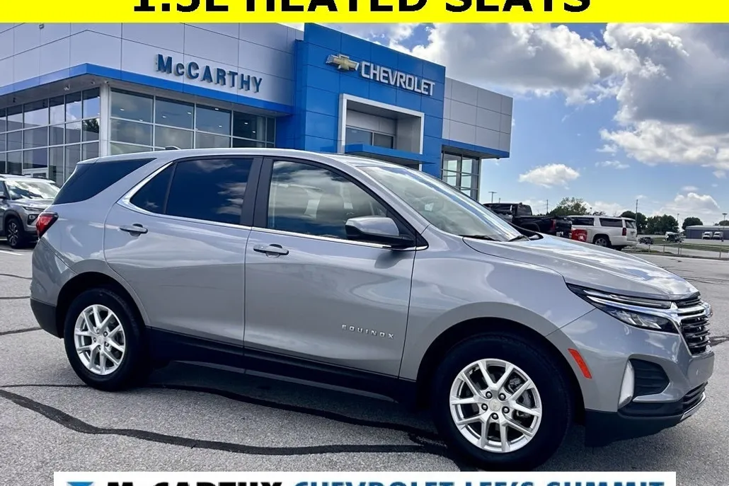 2023 Chevrolet Equinox LT photo 1