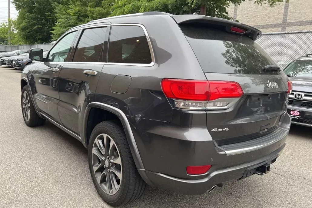 2017 Jeep Grand Cherokee Overland photo 1