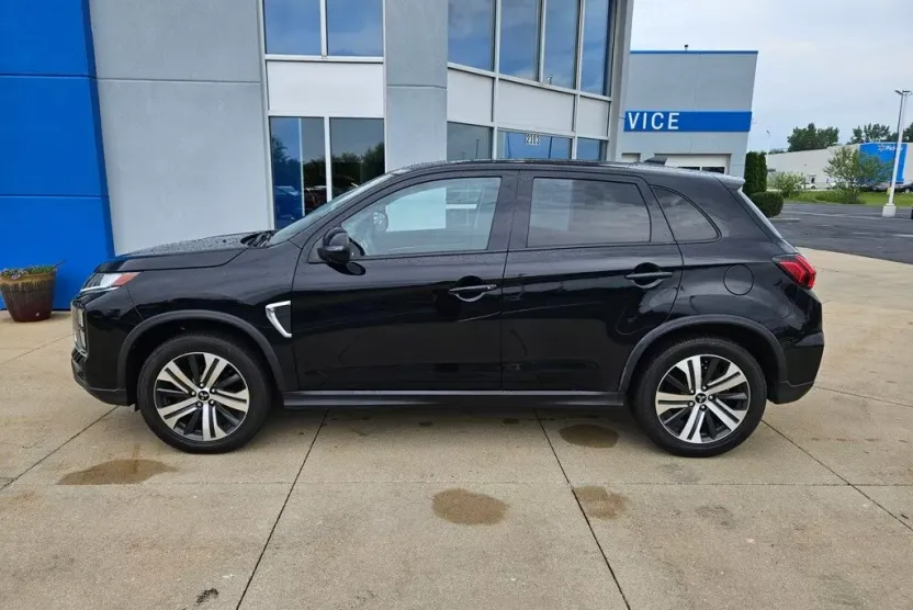 2020 Mitsubishi Outlander Sport SP photo 1