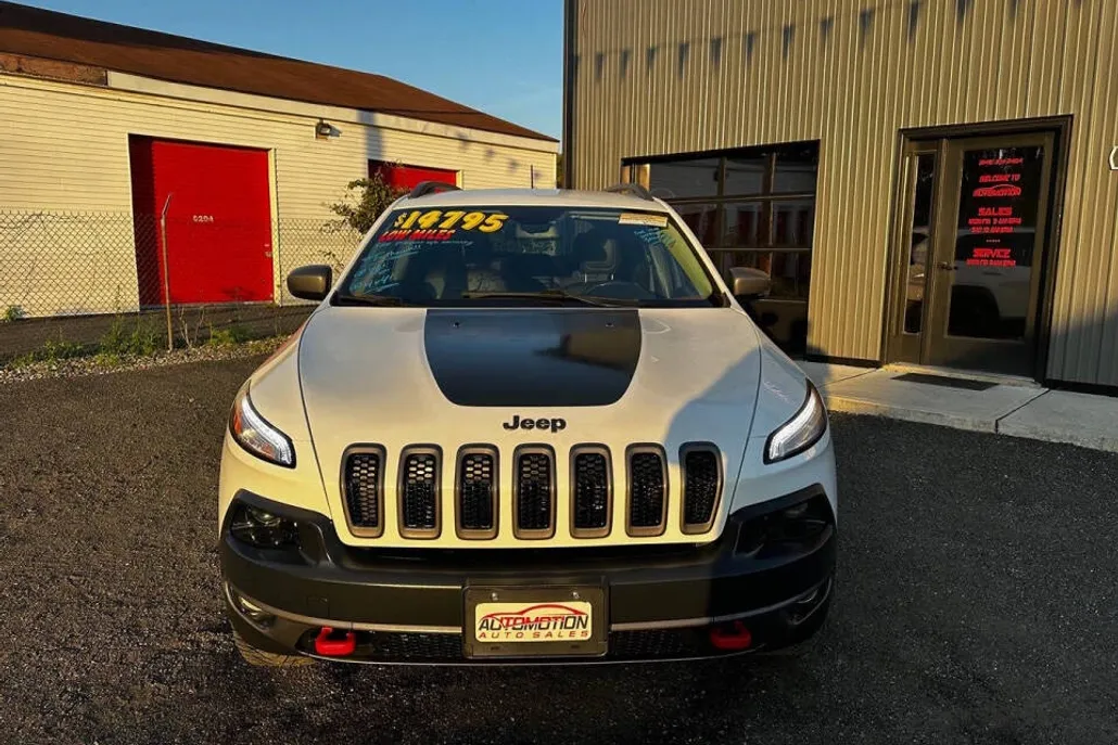 2016 Jeep Cherokee Trailhawk photo 1
