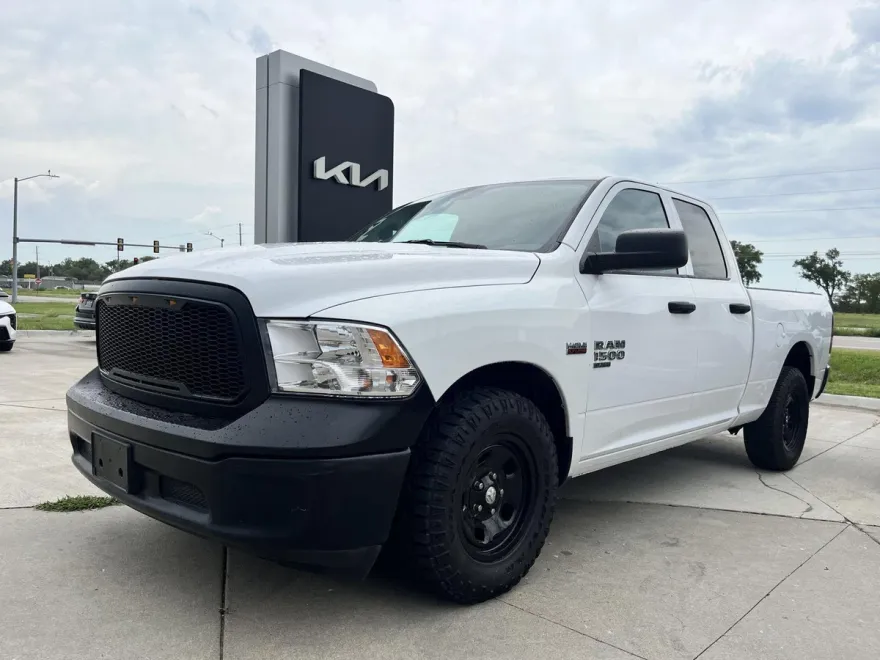 2019 Ram 1500 Classic Tradesman photo 1