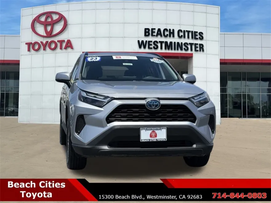 2023 Toyota RAV4 Hybrid LE photo 1