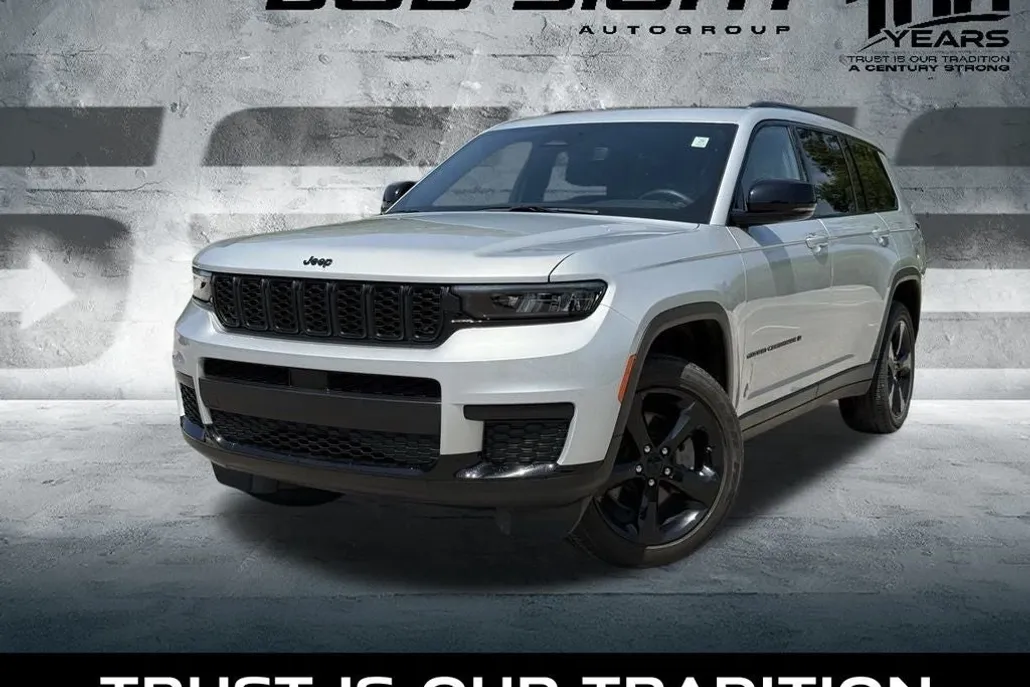 2022 Jeep Grand Cherokee Altitude photo 1