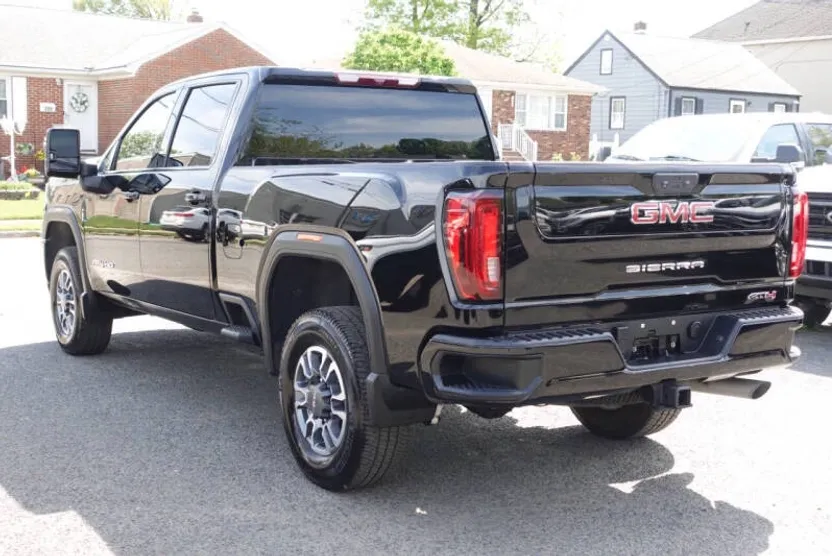 2023 Gmc Sierra HD AT4 photo 1