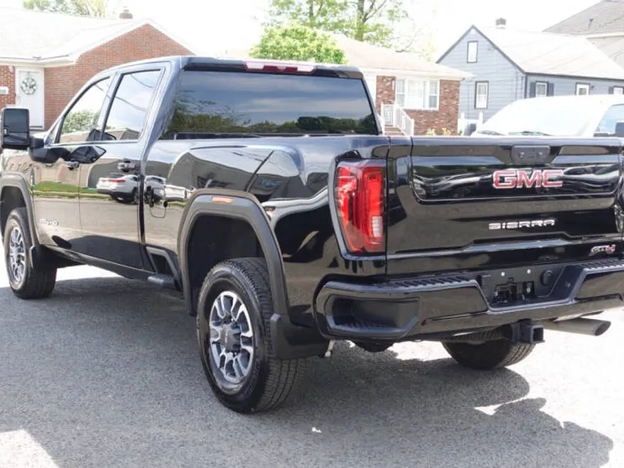 2023 Gmc Sierra HD AT4 photo 1