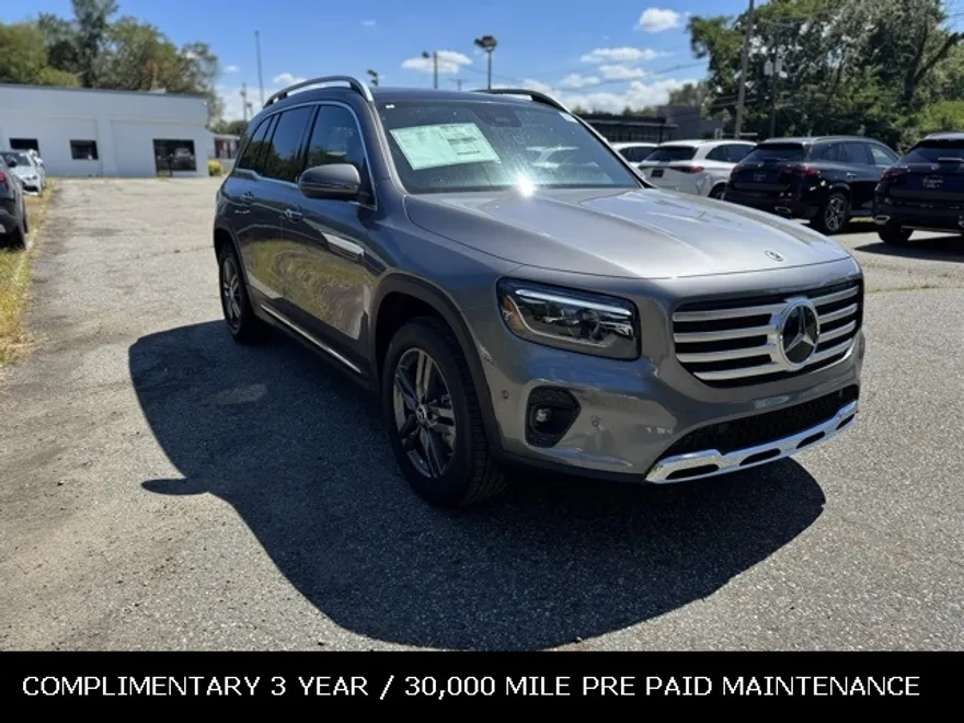 2026 Mercedes Benz GLB 250 4MATIC photo 1