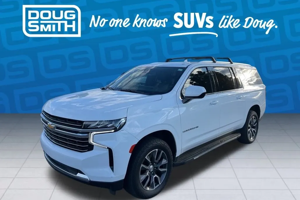 2021 Chevrolet Suburban LT photo 1
