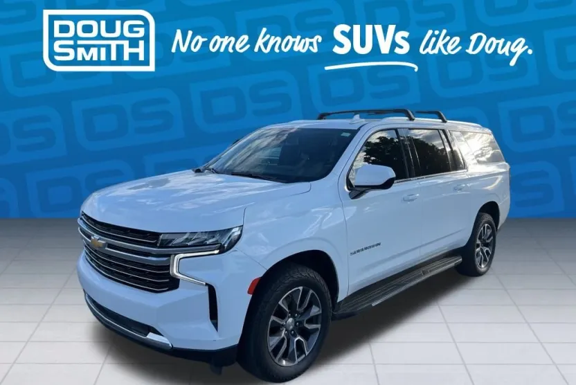 2021 Chevrolet Suburban LT photo 1