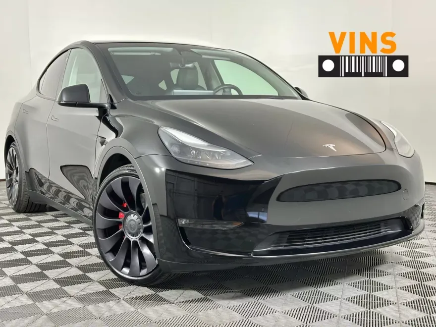 2023 Tesla Model Y Performance photo 1