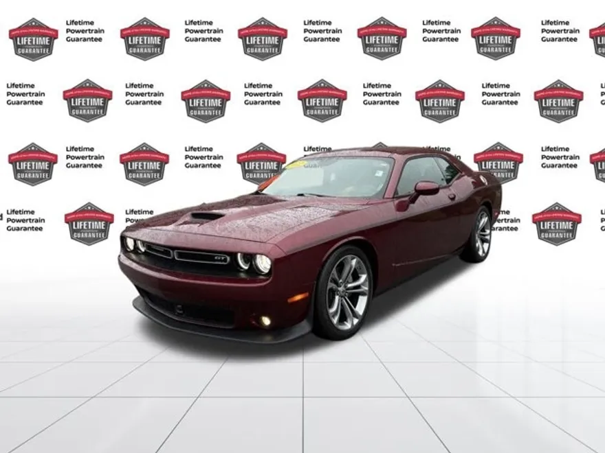 2022 Dodge Challenger GT photo 1