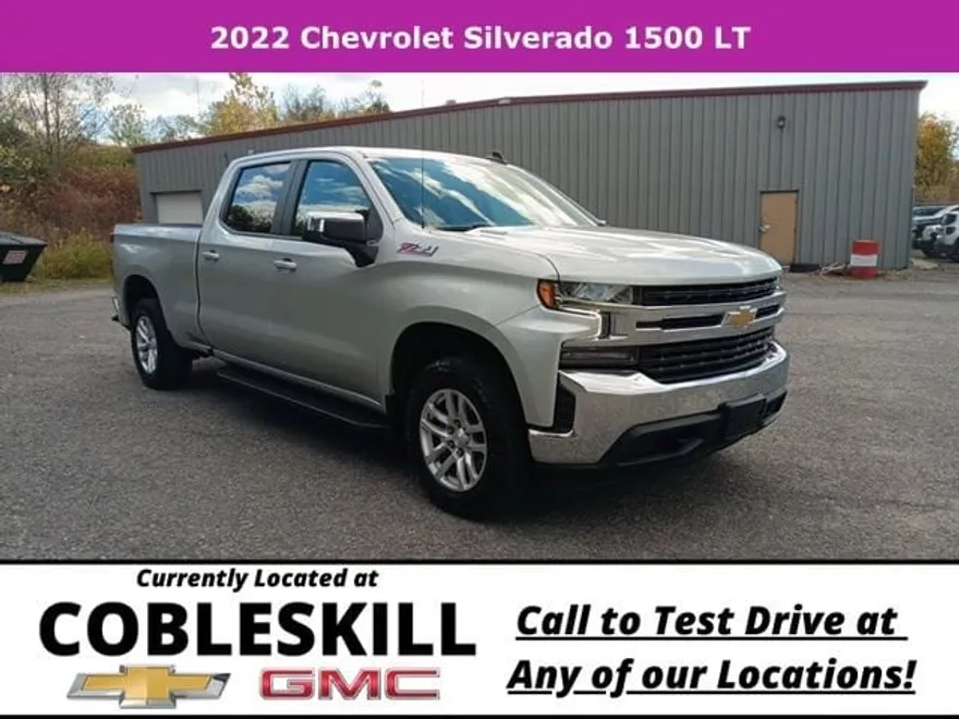 2022 Chevrolet Silverado 1500 LT photo 1