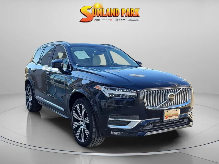 2023 Volvo XC90 Ultimate photo 1