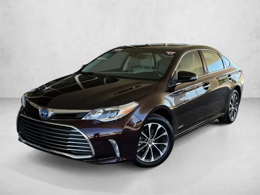 2017 Toyota Avalon Hybrid XLE Premium photo 1