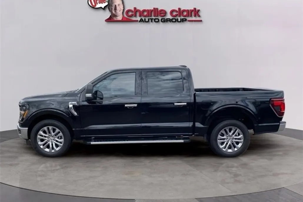 2024 Ford F-150 XLT photo 1