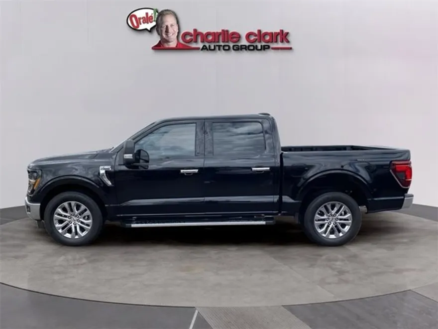 2024 Ford F-150 XLT photo 1