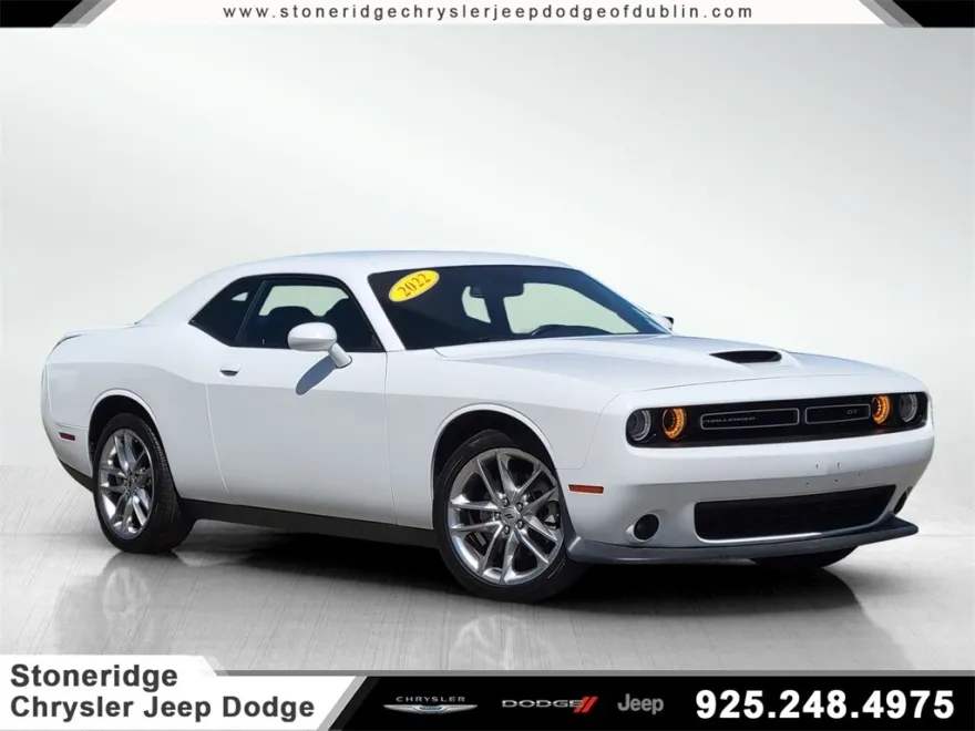 2022 Dodge Challenger GT photo 1