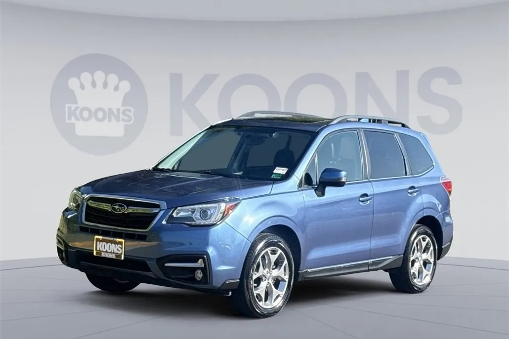 2018 Subaru Forester Touring photo 1