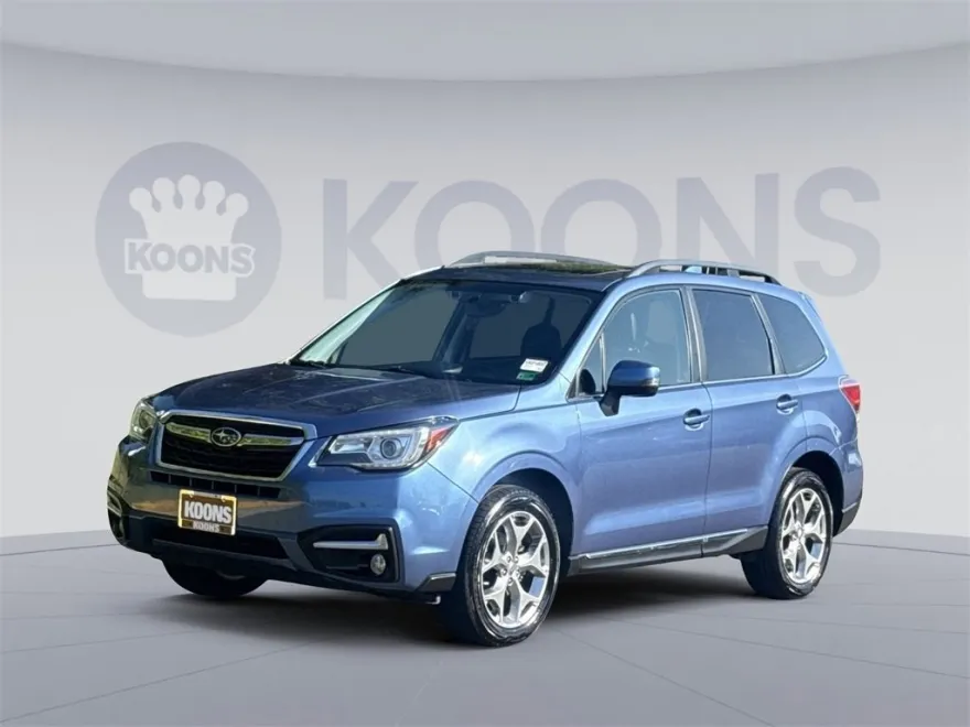 2018 Subaru Forester Touring photo 1