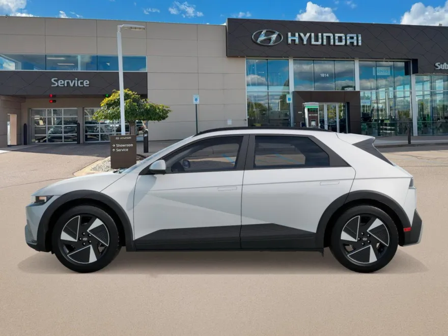 2025 Hyundai Ioniq 5 SEL photo 1