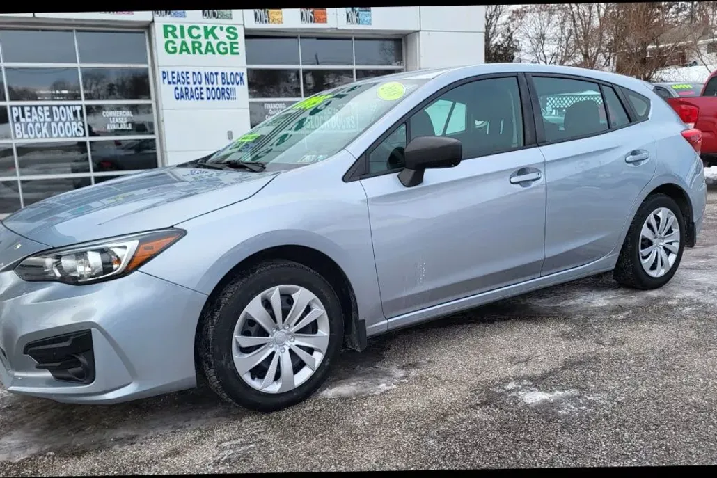 2018 Subaru Impreza 2.0i photo 1