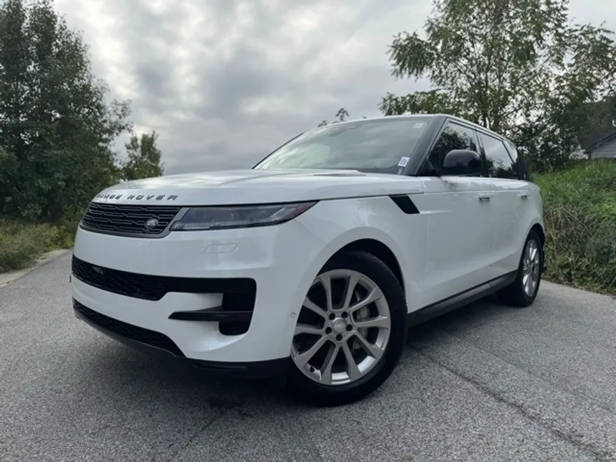 2024 Land Rover Range Rover Sport SE photo 1