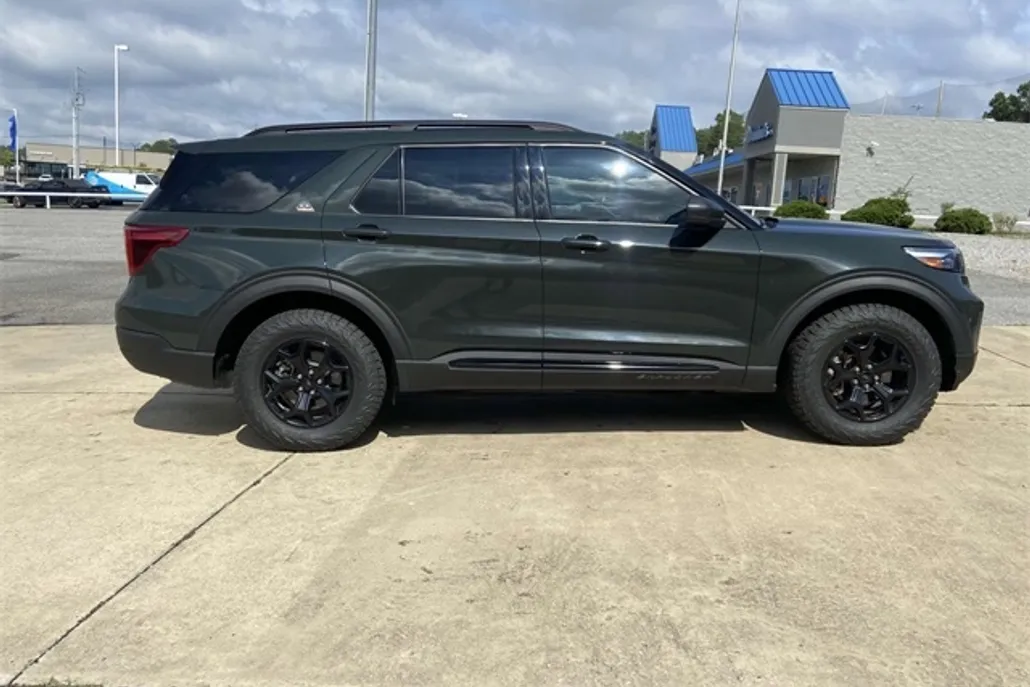 2023 Ford Explorer Timberline photo 1