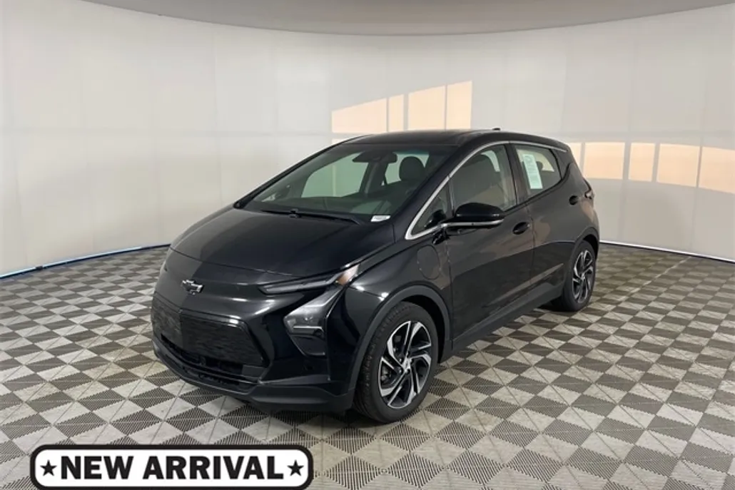 2022 Chevrolet Bolt EV 2LT photo 1